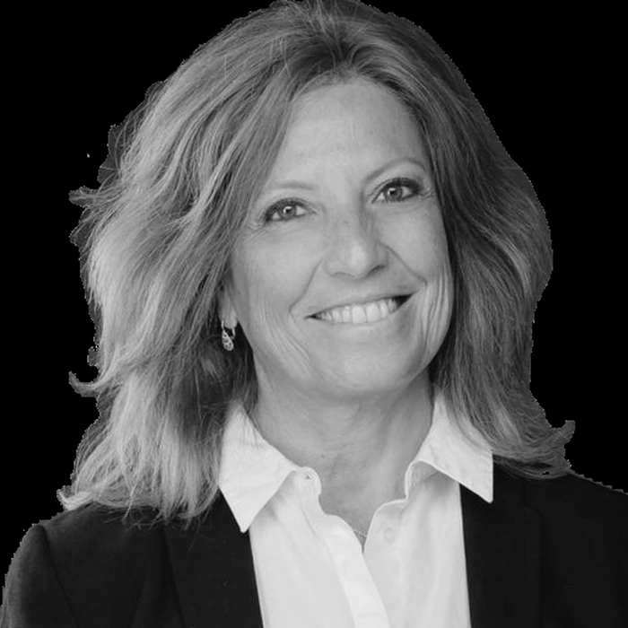 Dr Esther Blumen